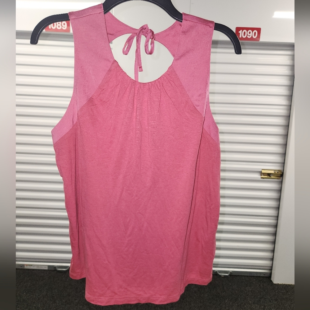 Nwt Pink backtie tank